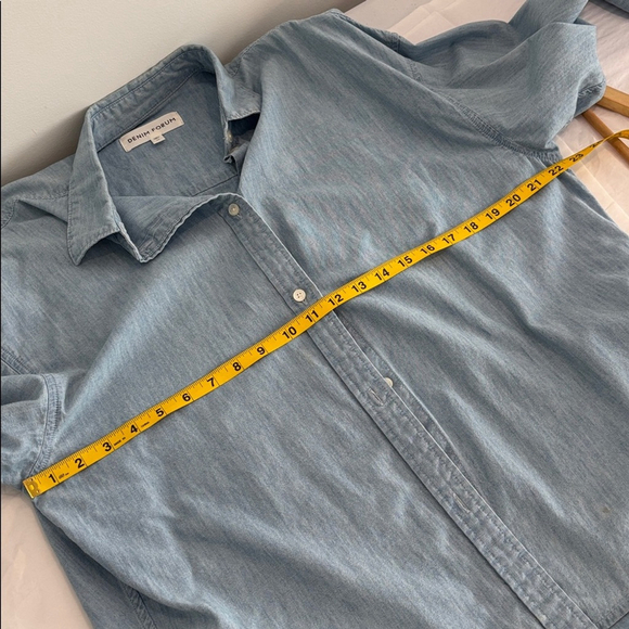 Aritzia Denim Forum The Jane long sleeve shirt Button Down chambray size medium - Picture 11 of 15